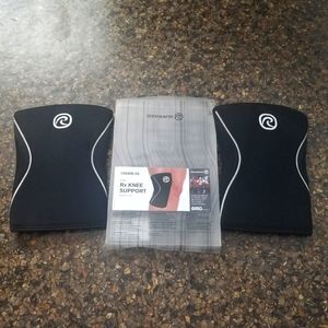 Rehband 7MM Knee Sleeves (Set of 2); Size Large